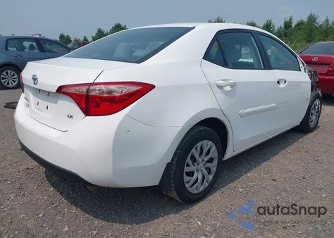 2017 Toyota Corolla Le z USA, uszkodzony, nr VIN 2T1BURHE4HC947982